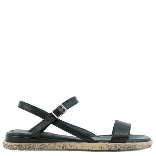 Minimalist flat sandals
