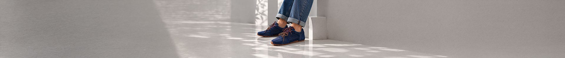 Picture for category Sneakers