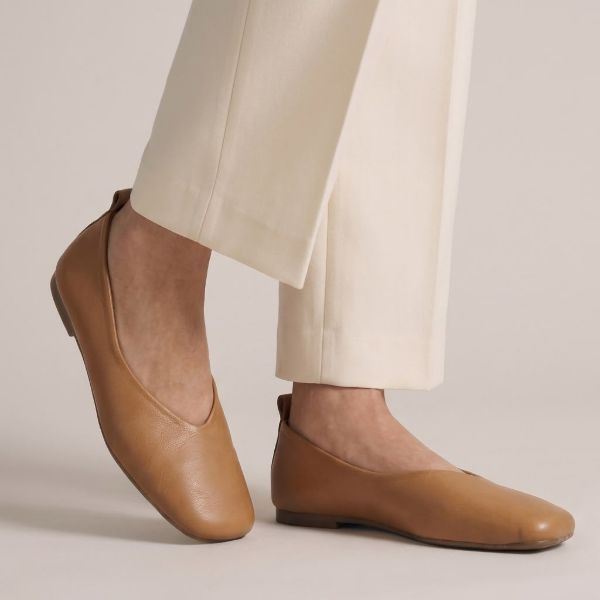 V-Cut Leather ballet flats in Tan color
