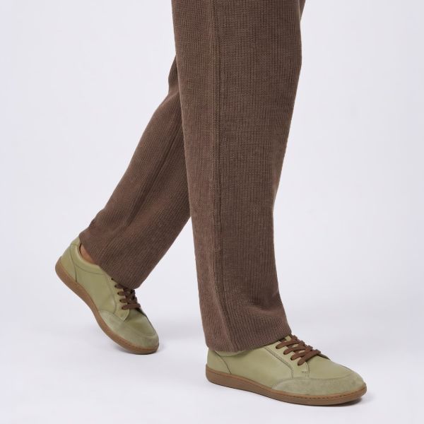 Pistachio green fashion sneakers for women