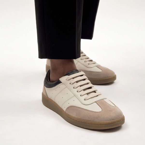 Sneakers in cream & black leather with overlays  in suede