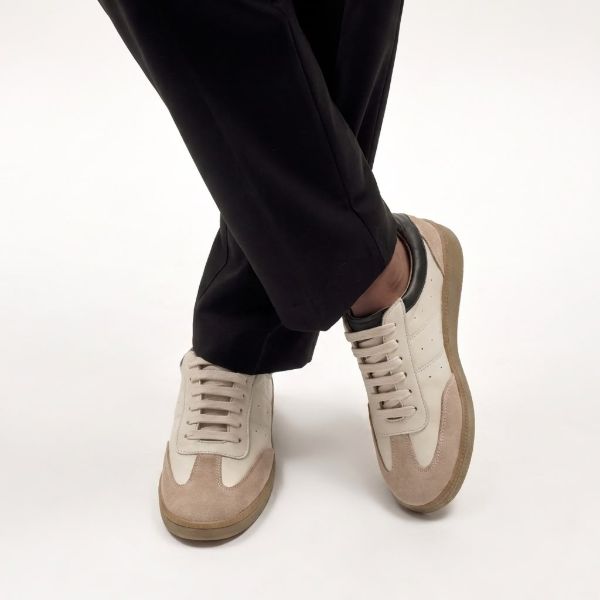 Sneakers in cream & black leather with overlays  in suede