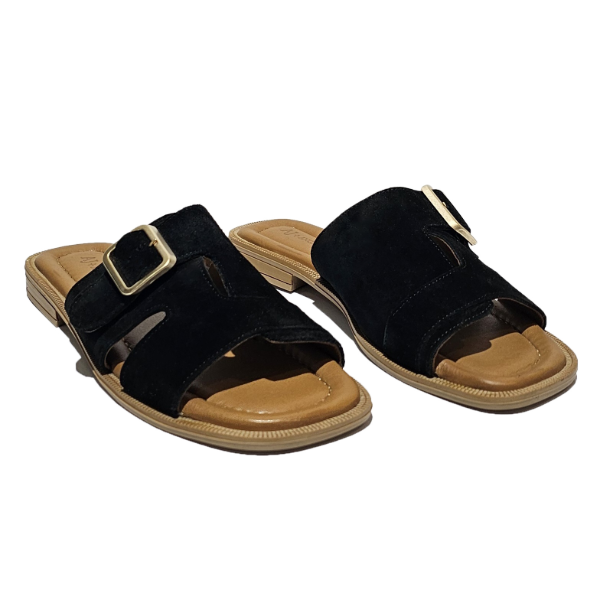Classic flat mules