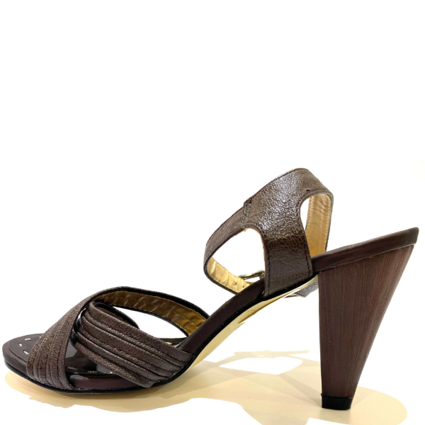 WC-071019-BROWN